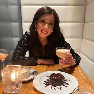 Meet your Posher, Cristina